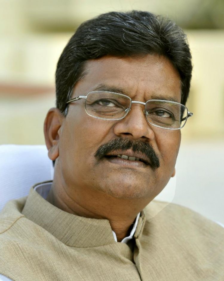 *विस् अध्यक्ष डॉ. महंत ने वीरांगना अवंतीबाई के बलिदान दिवस पर दी श्रद्धांजलि।*