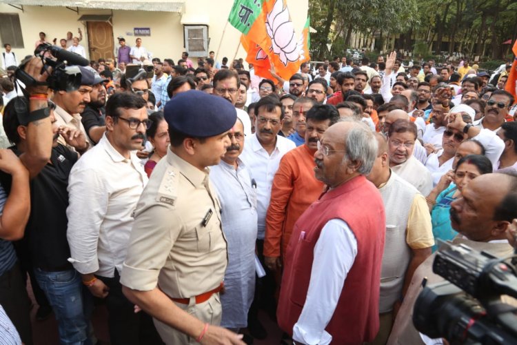 *भाजपा ने किया पुलिस अधीक्षक कार्यालय तक पैदल मार्च सौंपा ज्ञापन*