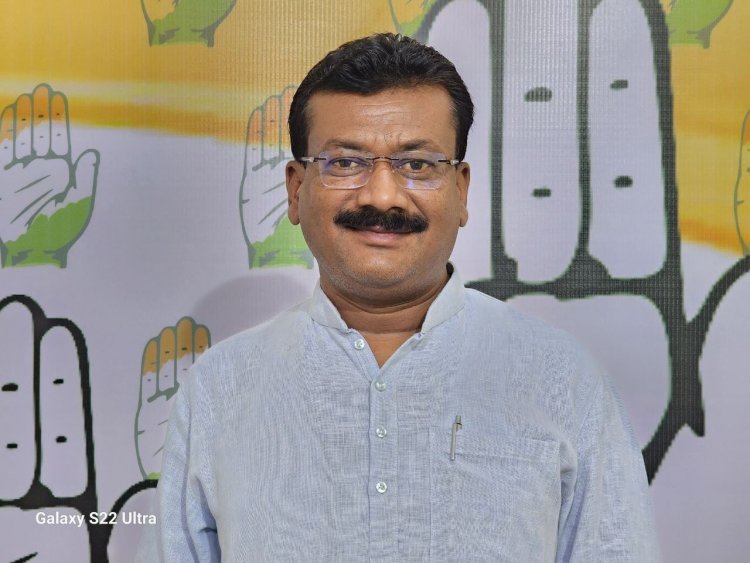 *मोदी सरकार की मेक इन इंडिया, स्टार्ट अप इंडिया, मुद्रा योजना फैल तभी डॉक्टर, इंजीनियर भी मांग रहे है बेरोजगारी भत्ता*
