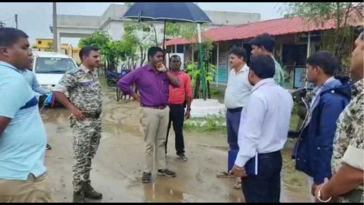 कलेक्टर एवं पुलिस अधीक्षक ने लिया बाढ़ प्रभावित इलाकों का जायजा