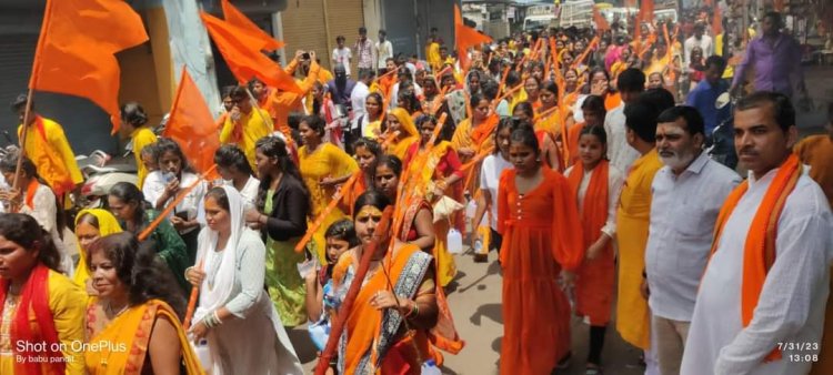 चिरमिरी में महाकाल भक्त मंडल द्वारा विशाल कांवर यात्रा