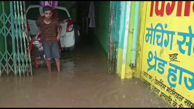 12घँटे से हो रही झमाझम बारिश..लोरमी इलाके में बारिश मनियारी नदी का बढ़ रहा जलस्तर