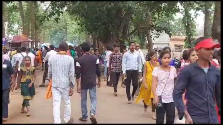 सावन के पांचवें सोमवार में विश्व प्रसिद्ध भूतेश्वरनाथ में जलाभिषेक करने लगा भक्तों का तांता
