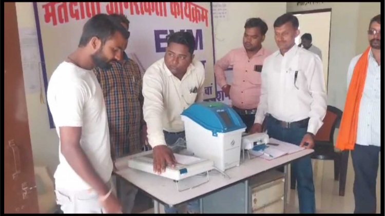मतदाताओं को मताधिकार के लिए प्रेरित करने जागरूकता अभियान चलाया जा रहा है